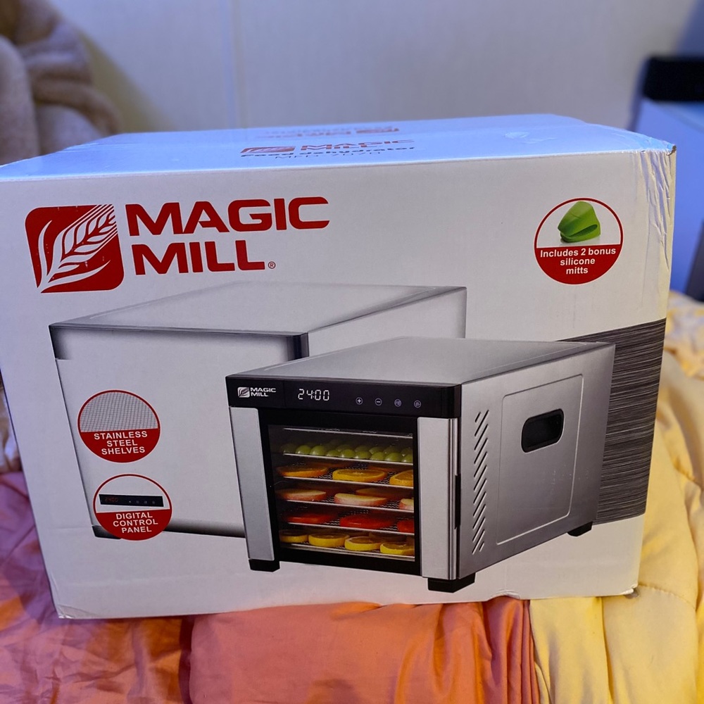 Dehydrator